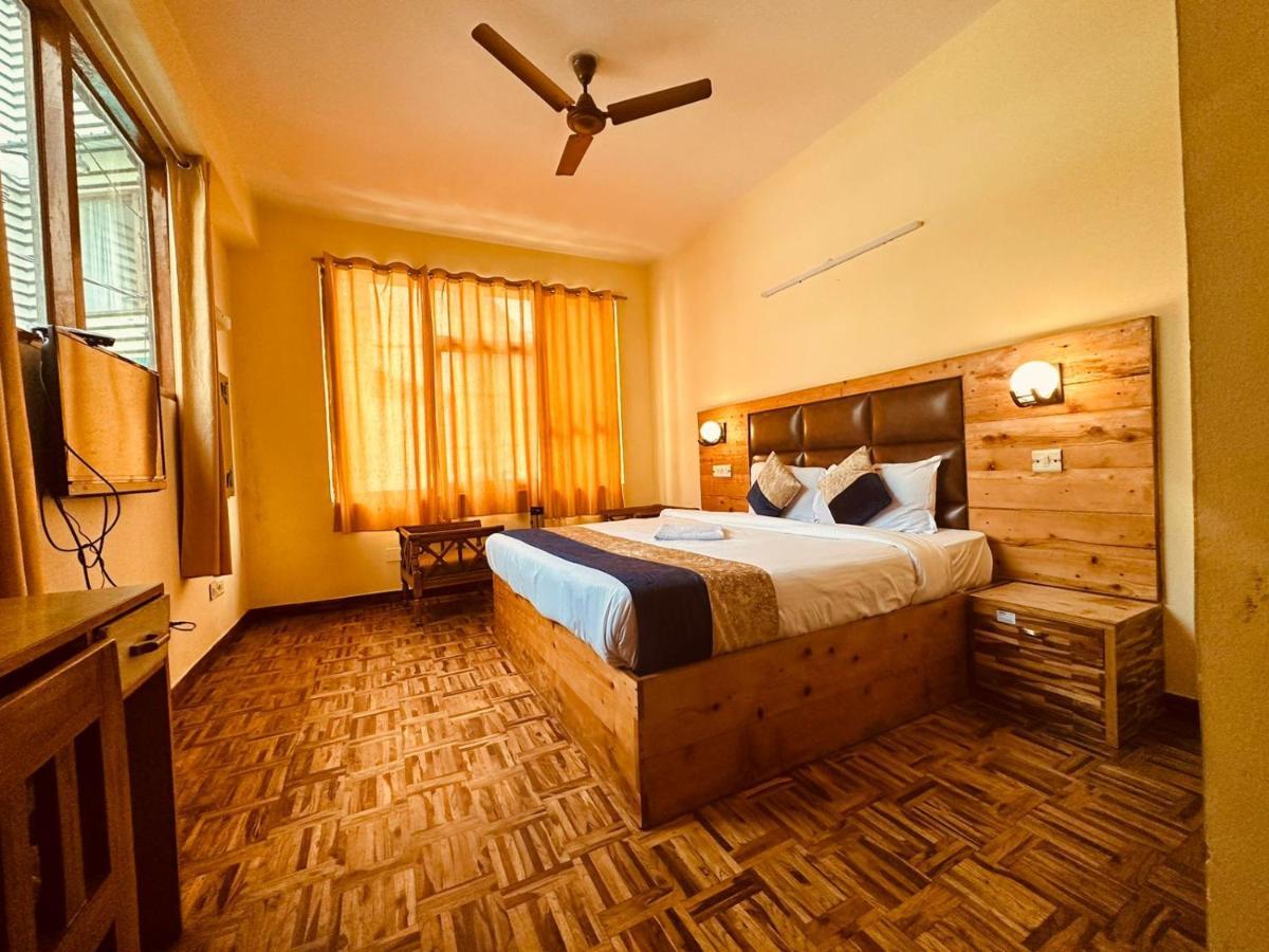 Manali Holiday Lnn - Gym, Spa, Dj Night, Pool Extérieur photo